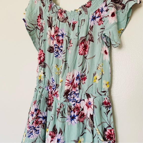 Women’s Romper. Off the shoulder. Size M. Color turquoise. Floral cute romper. - Picture 3 of 8